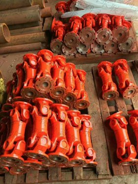 <b>十字轴联轴器有哪两部分组成</b>