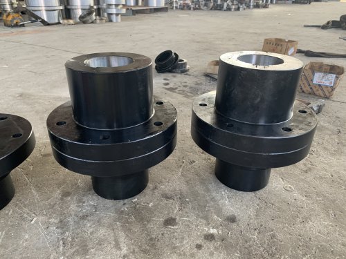 凸缘联轴器与夹壳联轴器比较